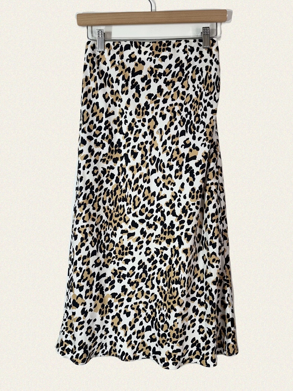 Babaton Leopard Print Satin Midi Skirt - Picture 9 of 10